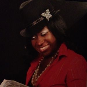 Meet your Posher, Sandra